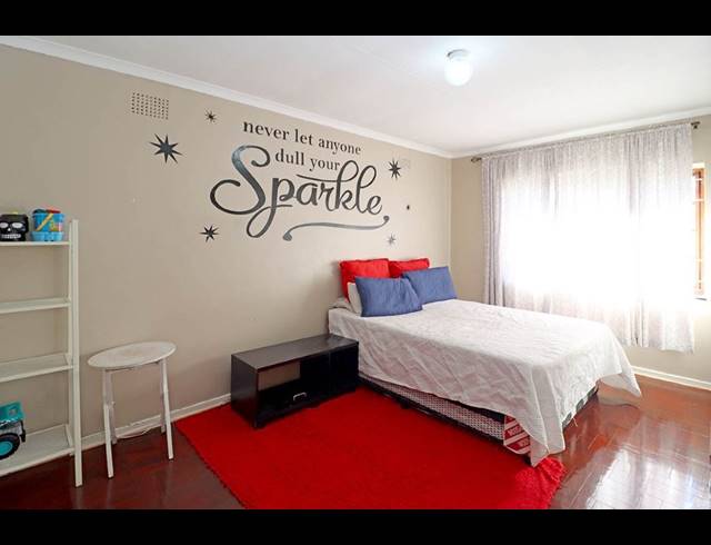 3 BEDROOM HOUSE FOR SALE IN KENSINGTON